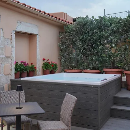 Отель Venetian Palace Chania 3*